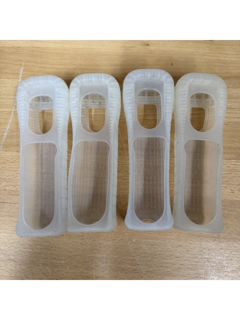 Lot of 4 OEM Official Nintendo Wii Remote Silicone Cover Grip Sleeve RVL-022